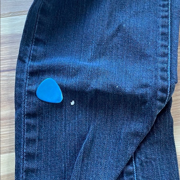 Levis - Picture 4 of 4